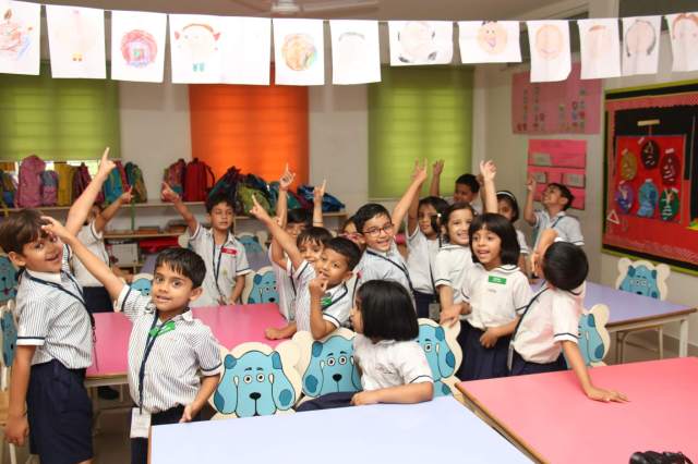 CHIREC-PPIIB blues students showing their art